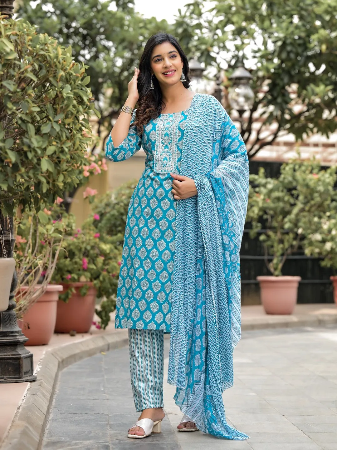 Blue Ethnic Motif Printed Cotton Kurta, Pant And Dupatta Set With Zari Work