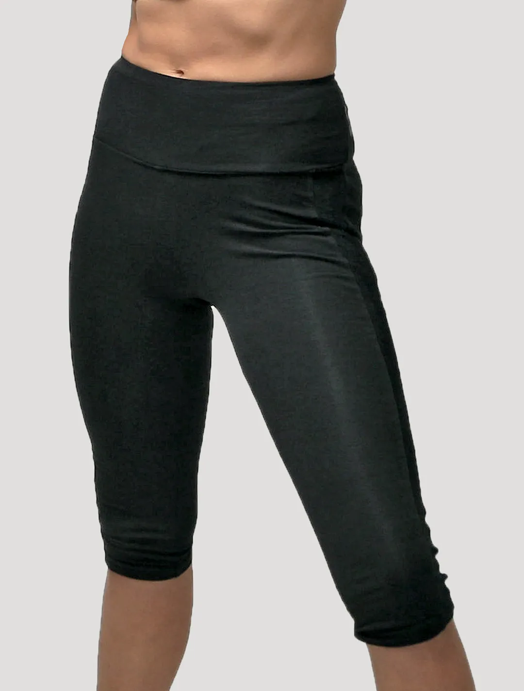 Bolt 3/4 Leggings