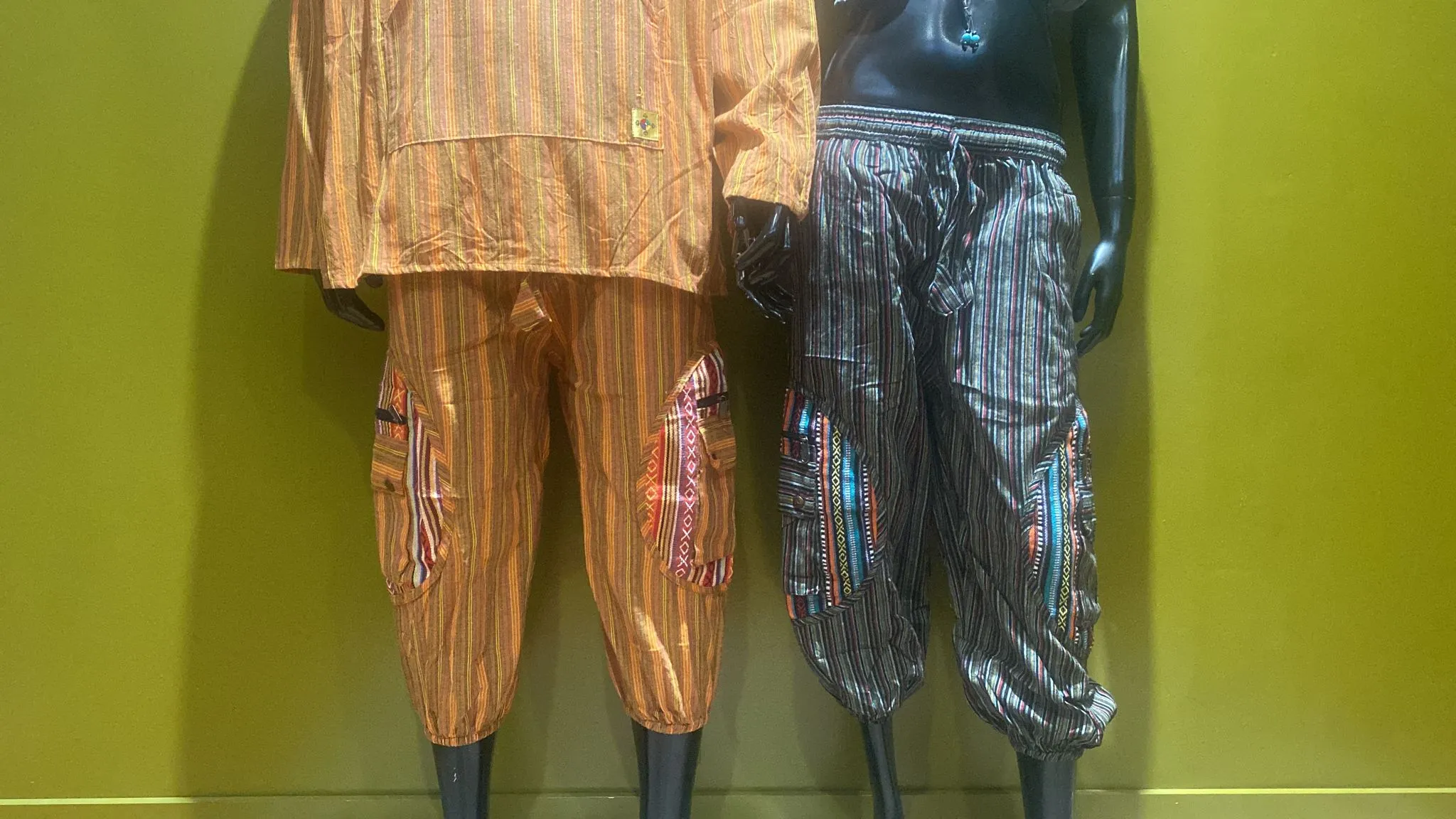 Cotton 7-Pocket Patchwork Capri Pants - Stripes