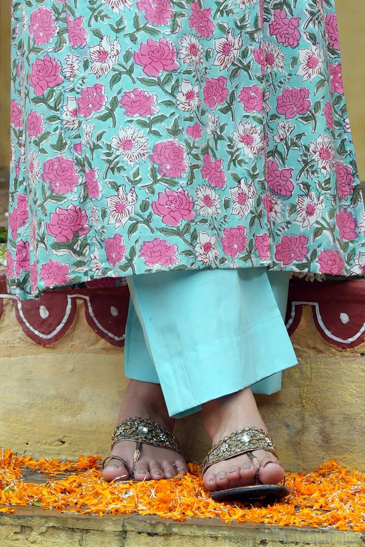 Cotton Straight Pants With Elasticated Waist In Firozi Color
