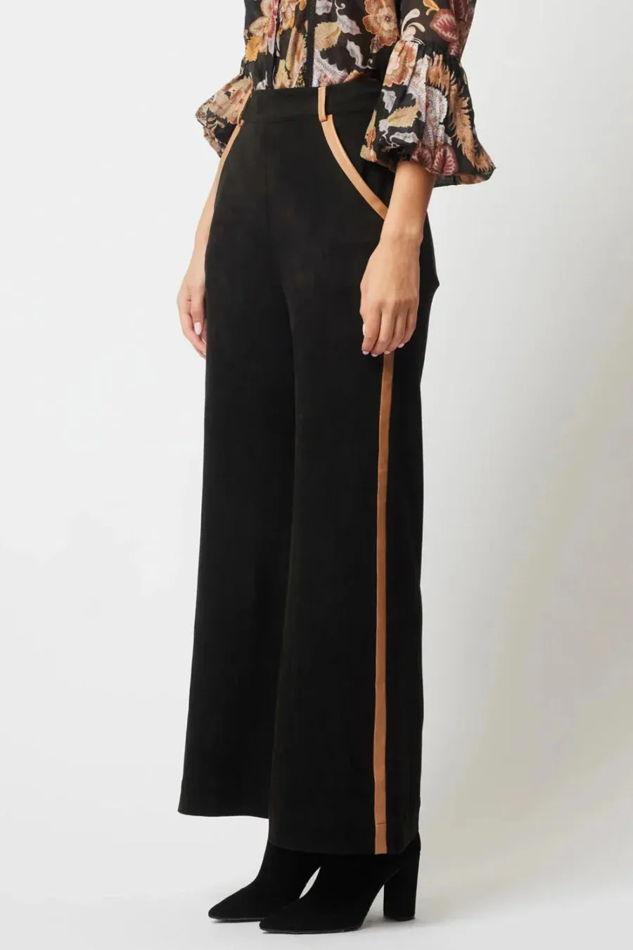 DANXIA FAUX SUEDE PANT | Black