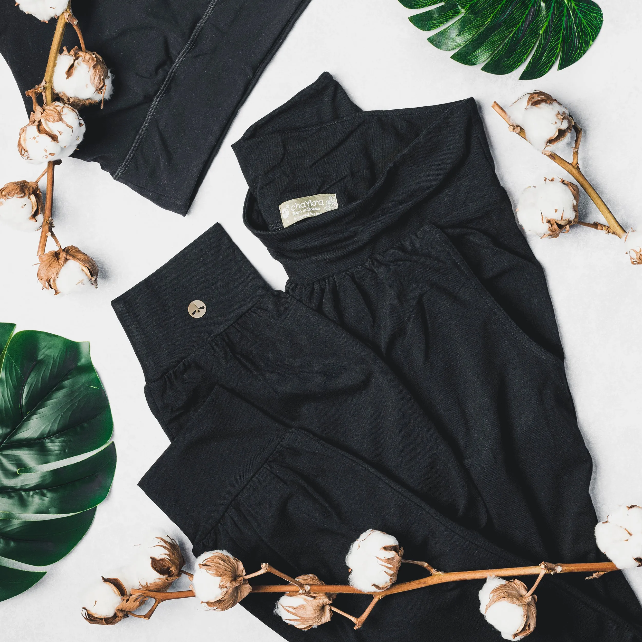 Pocket Play Harems Black