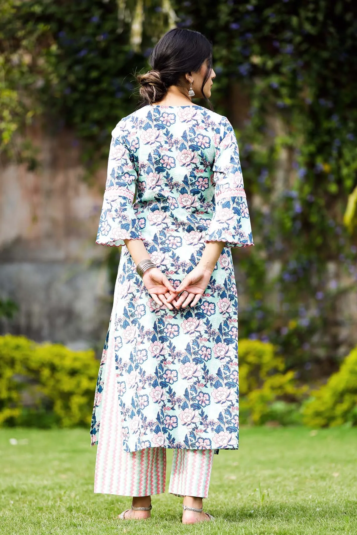 Straight fit floral print kurta in mint green color